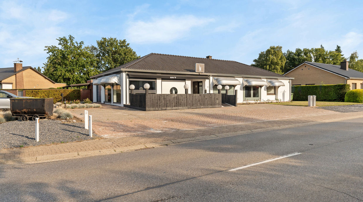 Gebouw voor gemengd gebruik te koop in Heusden-Zolder
