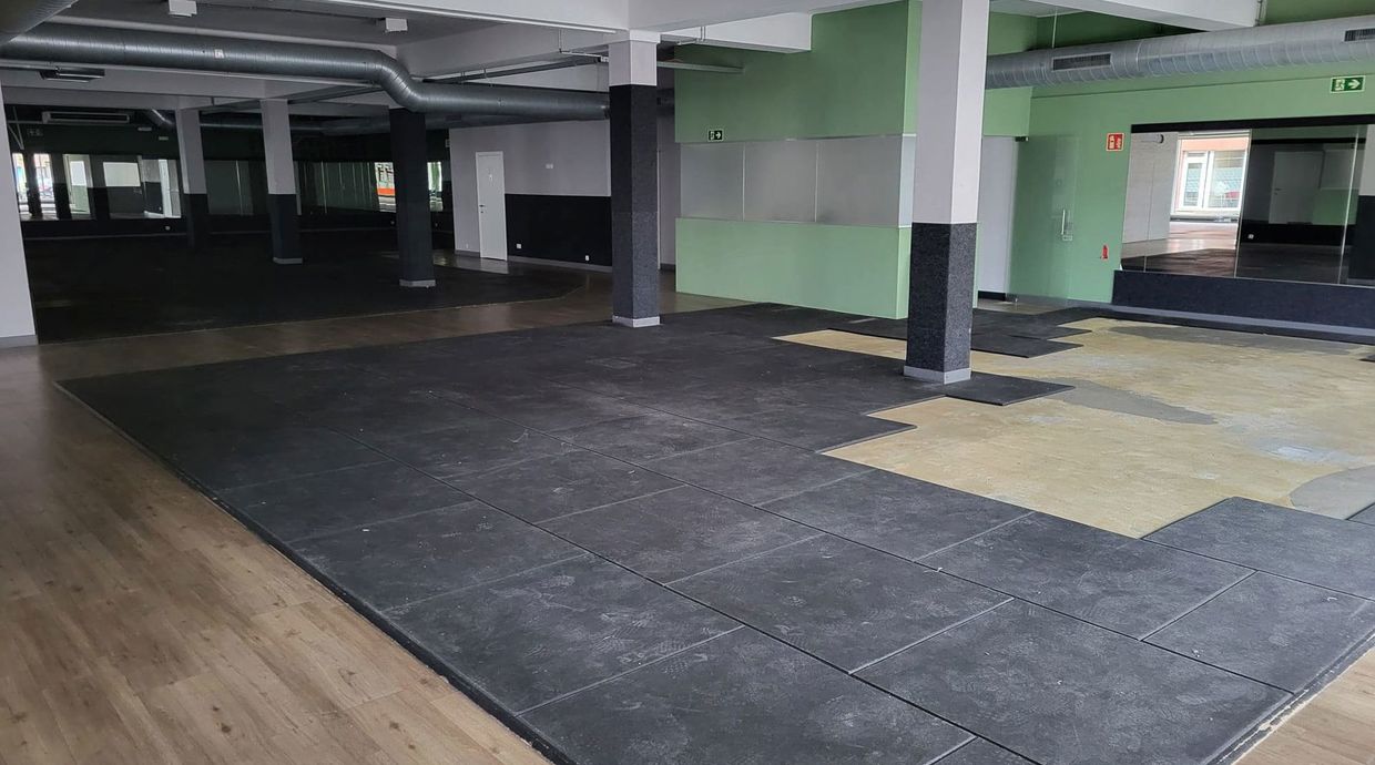 Gebouw voor gemengd gebruik te koop in Maasmechelen