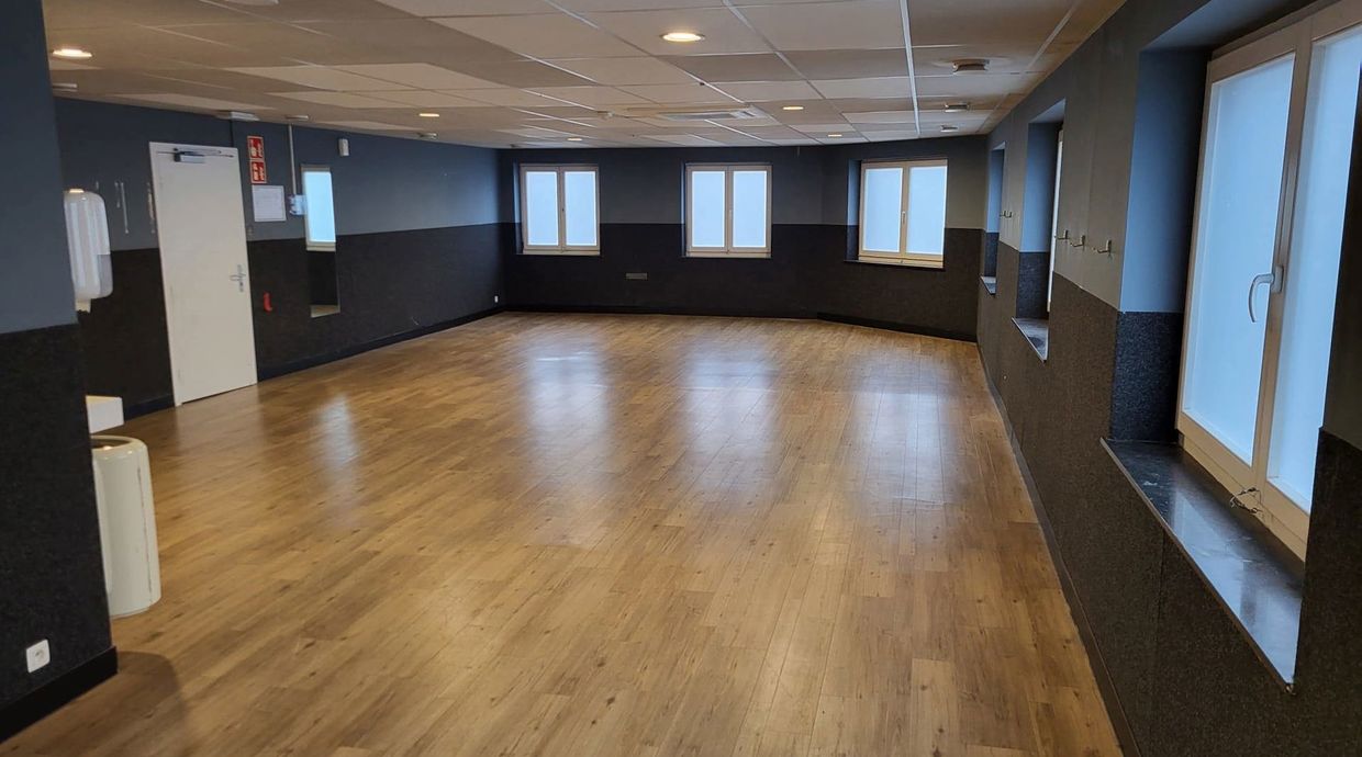 Gebouw voor gemengd gebruik te koop in Maasmechelen