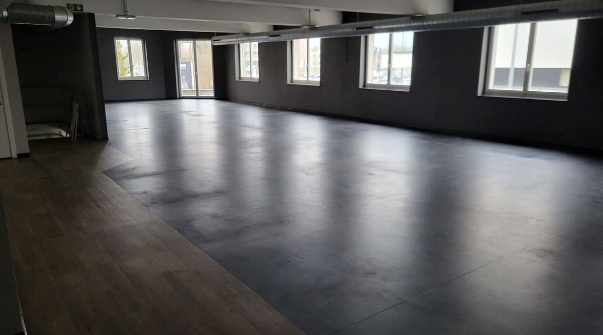 Gebouw voor gemengd gebruik te koop in Maasmechelen