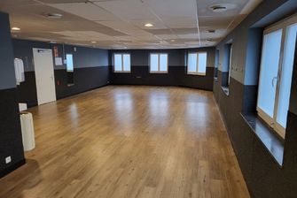 Gebouw voor gemengd gebruik te koop in Maasmechelen