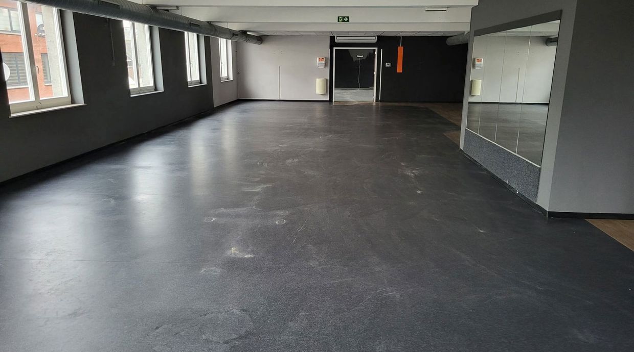 Gebouw voor gemengd gebruik te koop in Maasmechelen