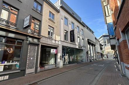 Individuele handelszaak te huur in Hasselt