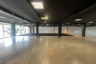 Individuele handelszaak te koop in Genk