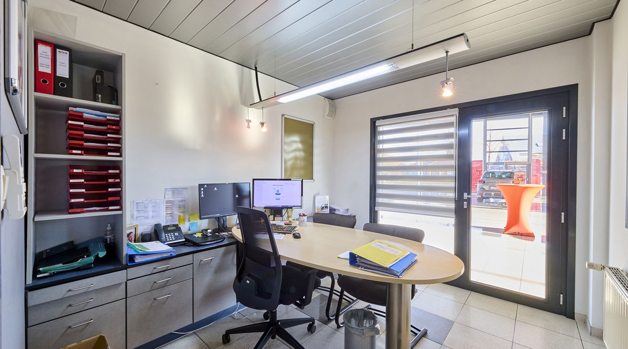 Individuele handelszaak te koop in Maasmechelen