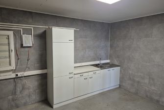 Industrieel gebouw te huur in As