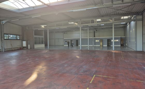 Industrieel gebouw te huur in As