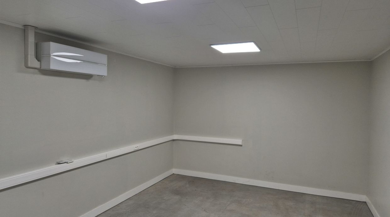 Industrieel gebouw te huur in As