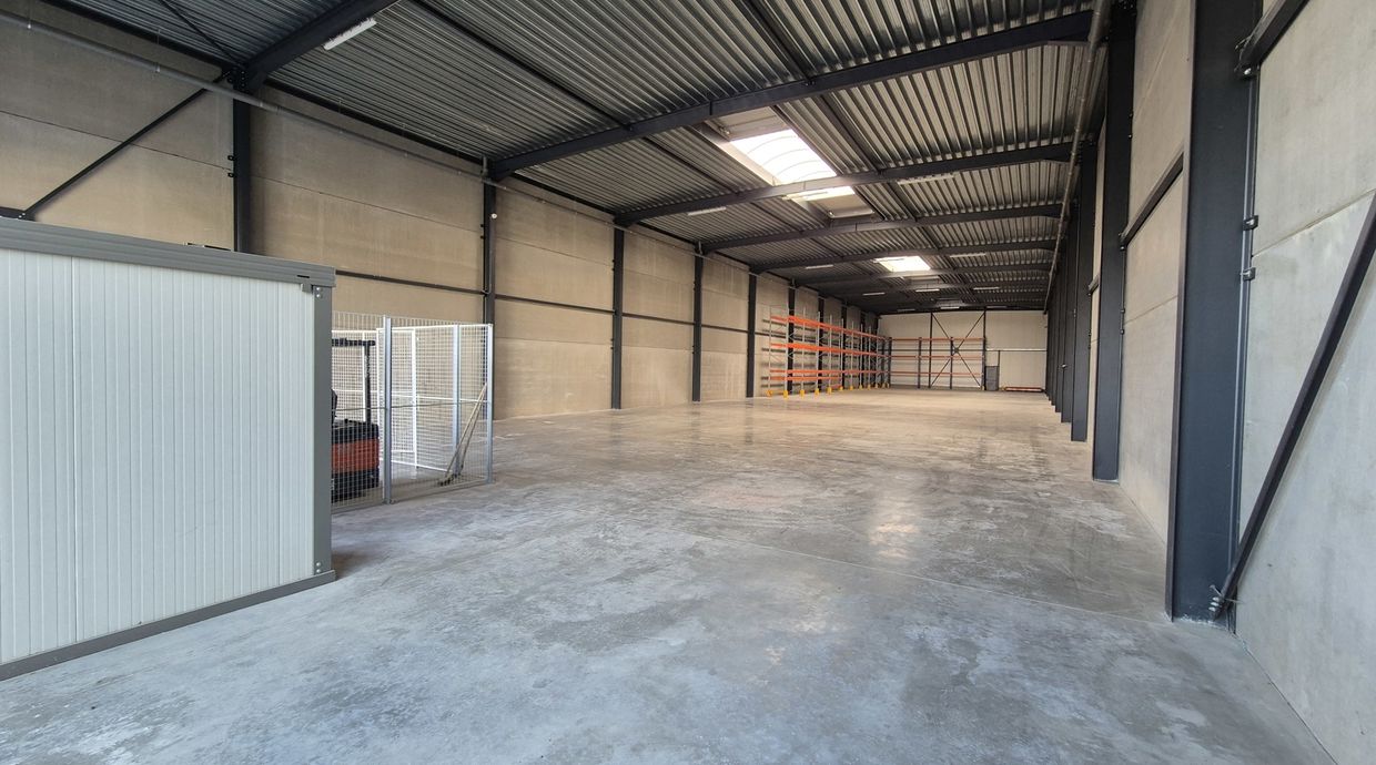 Industrieel gebouw te huur in Bilzen