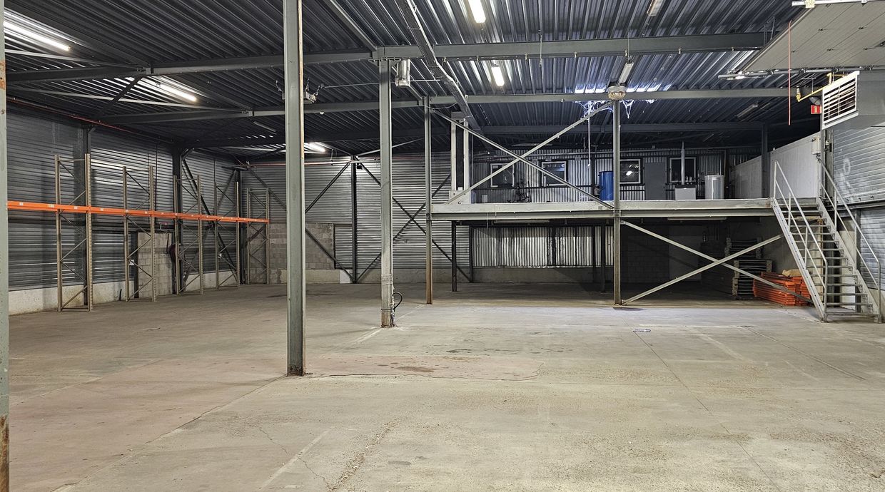 Industrieel gebouw te huur in Diest