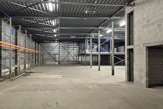 Industrieel gebouw te huur in Diest