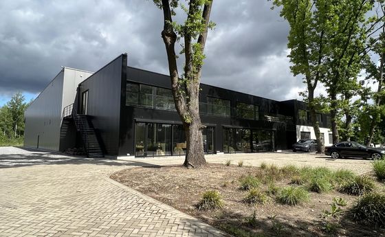 Industrieel gebouw te huur in Genk