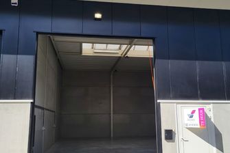 Industrieel gebouw te huur in Genk