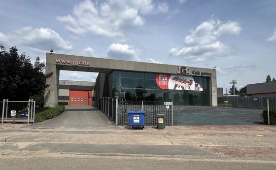 Industrieel gebouw te huur in Genk