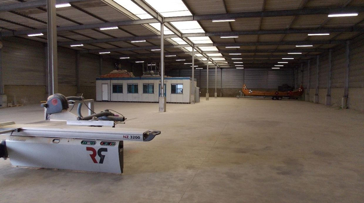 Industrieel gebouw te huur in Genk