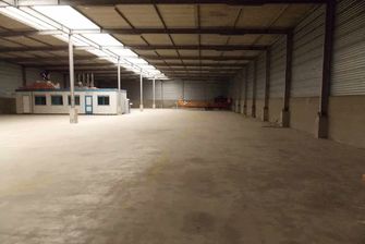 Industrieel gebouw te huur in Genk
