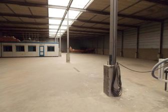 Industrieel gebouw te huur in Genk