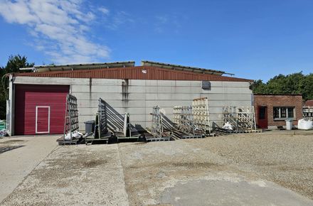 Industrieel gebouw te huur in Genk