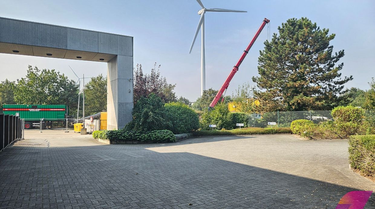 Industrieel gebouw te huur in Genk