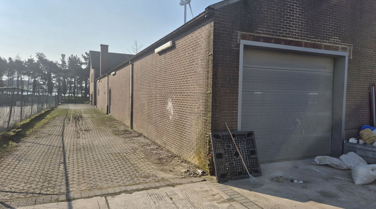 Industrieel gebouw te huur in Genk