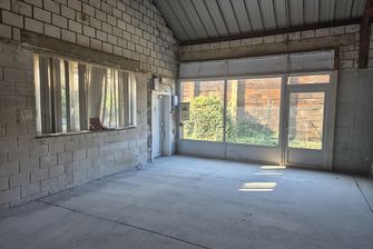 Industrieel gebouw te huur in Genk