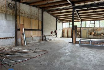 Industrieel gebouw te huur in Genk