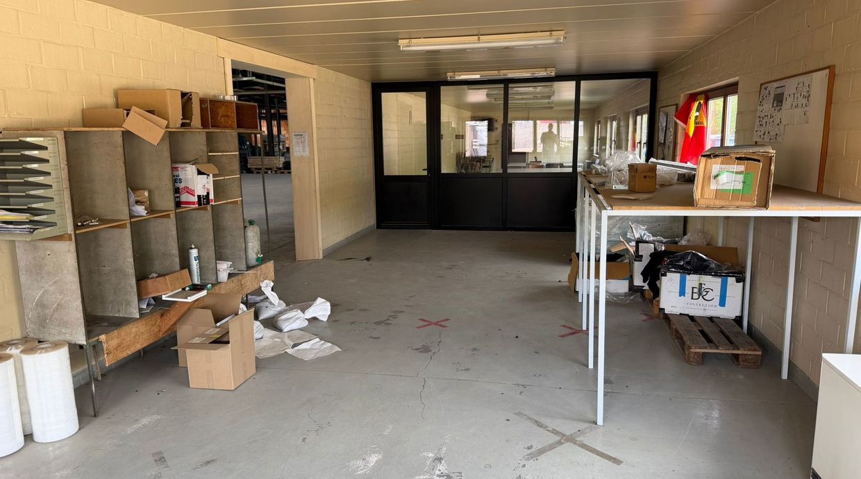 Industrieel gebouw te huur in Genk