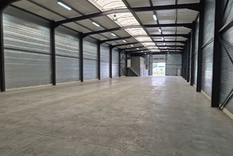 Industrieel gebouw te huur in Ham