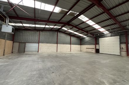 Industrieel gebouw te huur in Hasselt