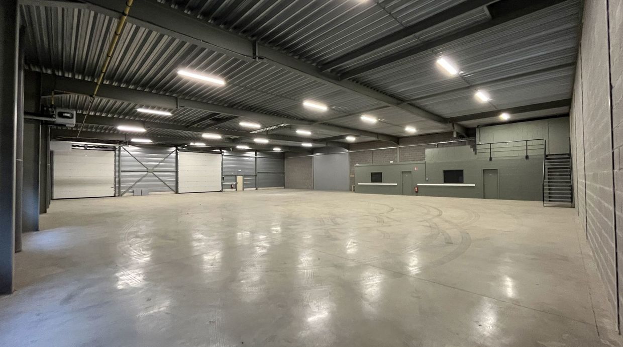 Industrieel gebouw te huur in Hasselt