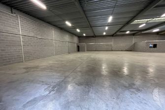 Industrieel gebouw te huur in Hasselt