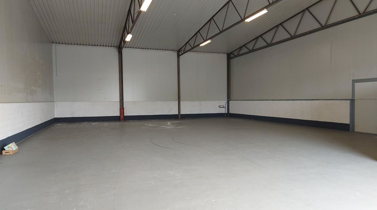 Industrieel gebouw te huur in Hasselt