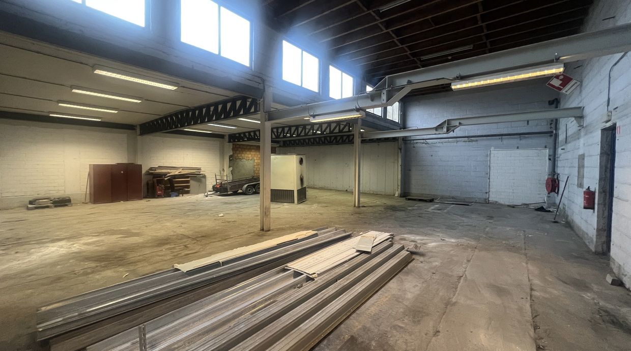 Industrieel gebouw te huur in Houthalen-Helchteren