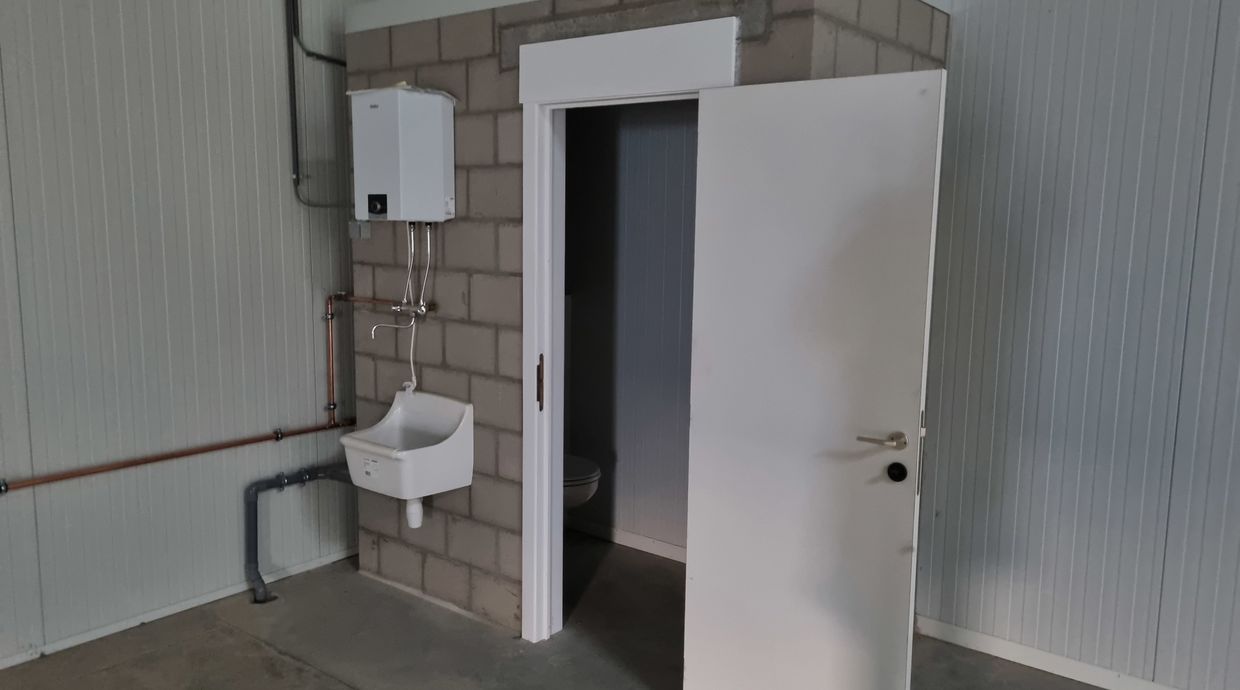 Industrieel gebouw te huur in Maaseik