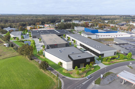 Industrieel gebouw te huur in Maaseik