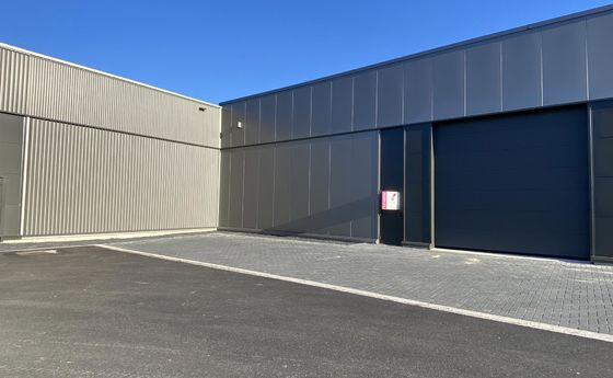 Industrieel gebouw te huur in Maaseik