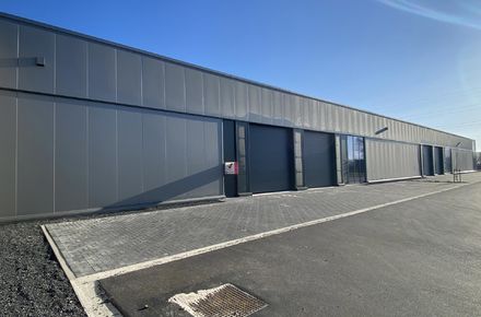 Industrieel gebouw te huur in Maaseik