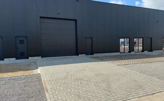 Industrieel gebouw te huur in Meeuwen-Gruitrode