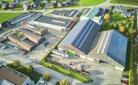 Industrieel gebouw te huur in Nieuwerkerken