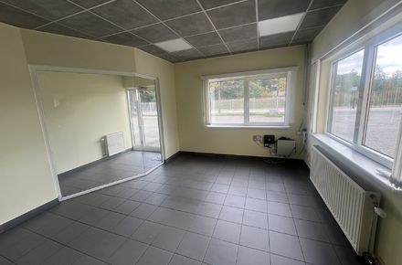 Industrieel gebouw te huur in Opglabbeek