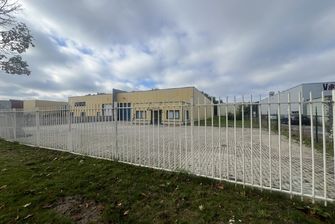 Industrieel gebouw te huur in Opglabbeek