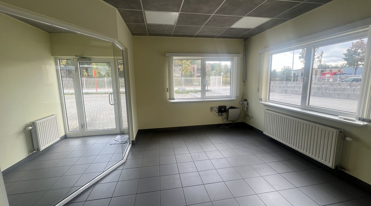 Industrieel gebouw te huur in Opglabbeek