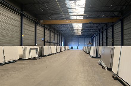 Industrieel gebouw te huur in Opglabbeek