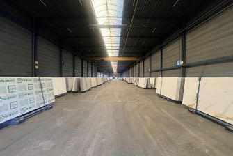 Industrieel gebouw te huur in Opglabbeek