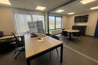 Industrieel gebouw te huur in Opglabbeek