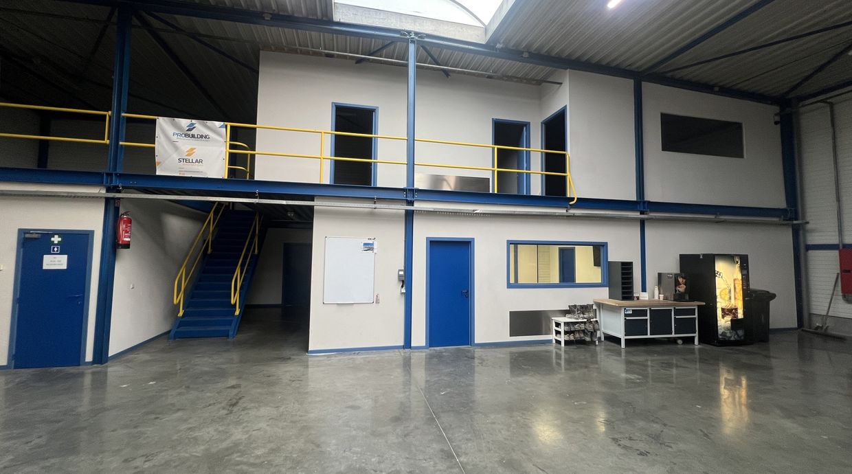 Industrieel gebouw te huur in Opglabbeek