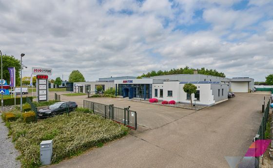 Industrieel gebouw te huur in Opglabbeek