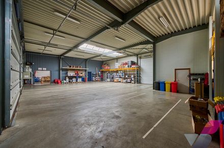 Industrieel gebouw te huur in Opglabbeek