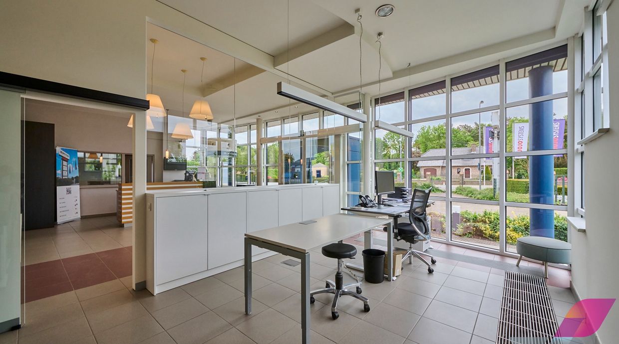 Industrieel gebouw te huur in Opglabbeek