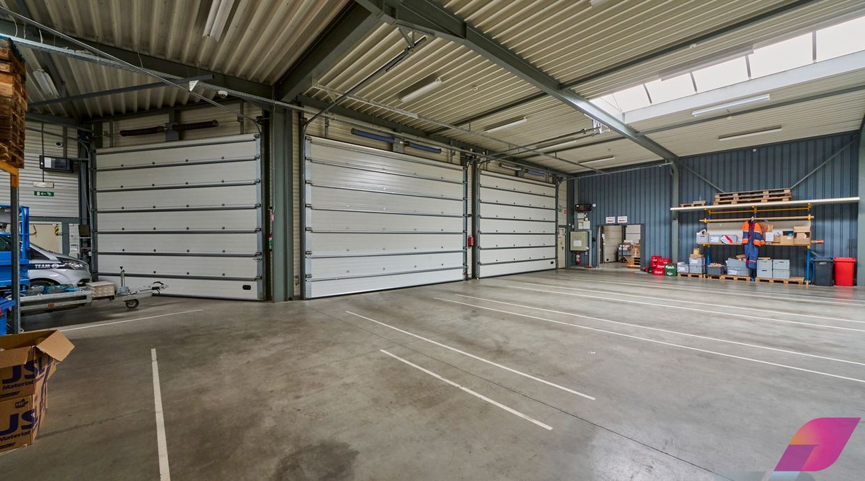 Industrieel gebouw te huur in Opglabbeek